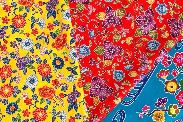 Okinawa Omiyage - Bingata Screen (Ryukyu Dye Style)